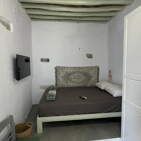 Camaraki House , Chora Szérifosz